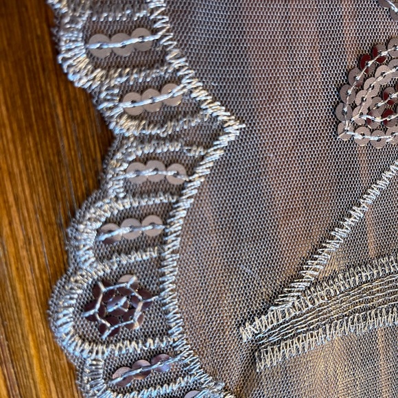 Beautiful silver scarf - Picture 7 of 7